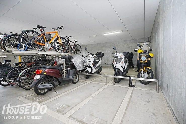 ■■本日内覧可能■■
2007年2月新築・阪急本線・なんば線「尼崎」駅徒歩4分!
■24時間ゴミ出し可能 ■機械式駐車場 ■駐輪場・バイク置場(50cc空きあり) ■オートロック・宅配ボックス