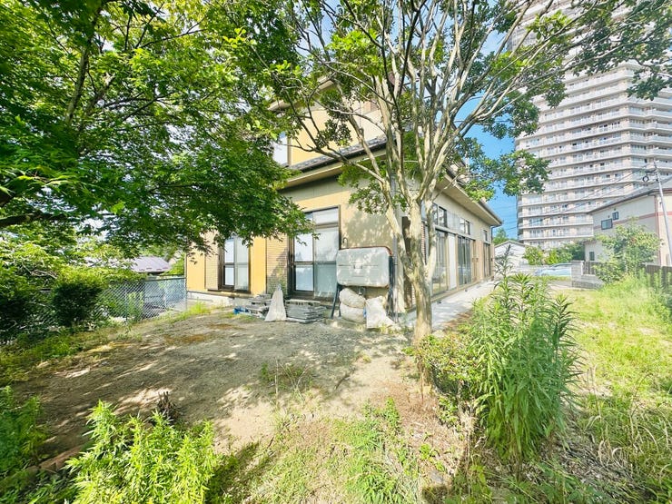 敷地200坪超につき広々としたお庭が魅力的♪