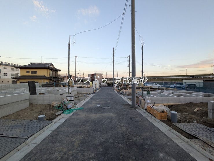 物件の陽当りや通風・仕様設備やお部屋の大きさの比較、近隣・周辺環境や街並みなど、資料には掲載していない情報が現地にはたくさんあります。 是非一度、ご内見ください。