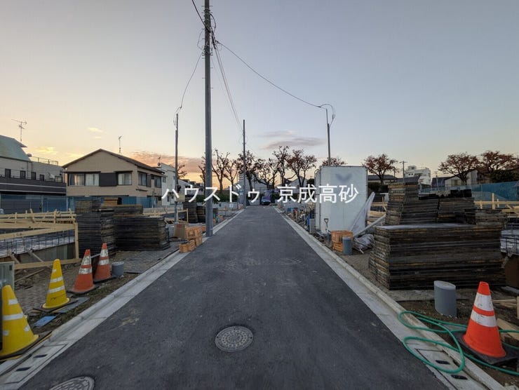 物件の陽当りや通風・仕様設備やお部屋の大きさの比較、近隣・周辺環境や街並みなど、資料には掲載していない情報が現地にはたくさんあります。 是非一度、ご内見ください。