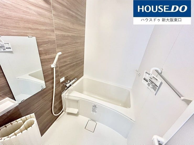 カビが付きにくい床と壁になってます。