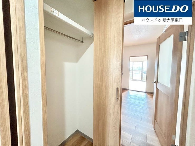 廊下にある収納棚です。