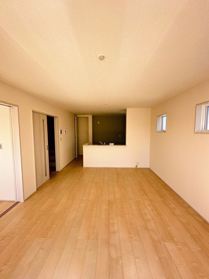 24時間換気システムでクリーンな空気をお部屋に取り込みます。結露が発生しにくく、カビ予防にも適しています。梅雨の時期も快適です。