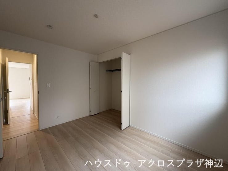 【洋室6帖】広々としたクローゼットの洋室です♪