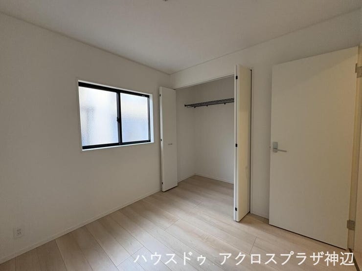 【洋室4.5帖】収納がしっかり確保されているので、広々ゆったり使えます