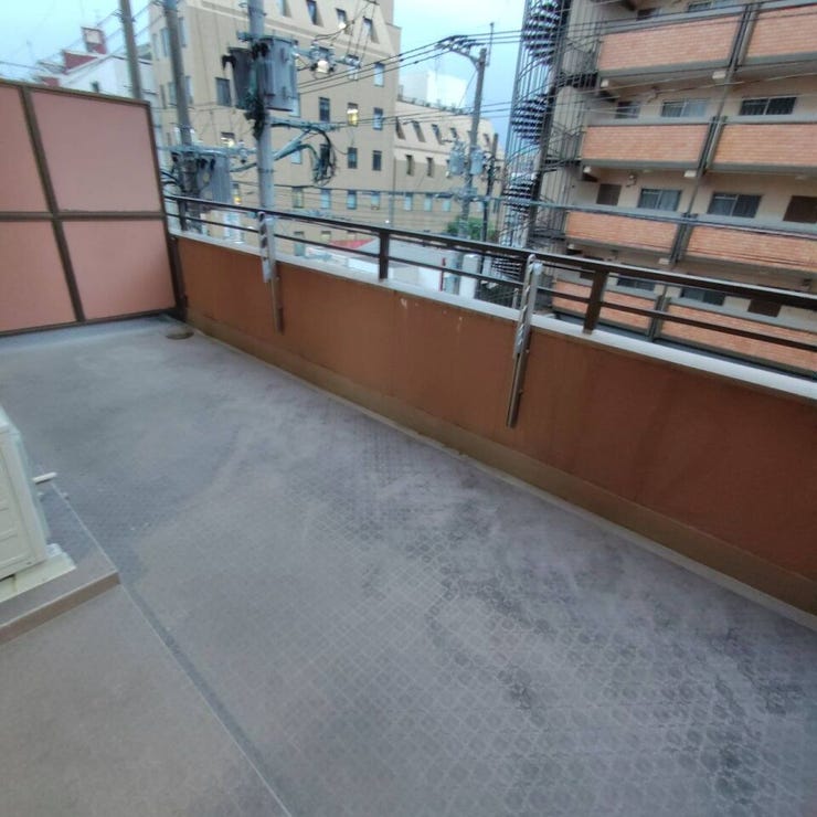 広々としたバルコニー