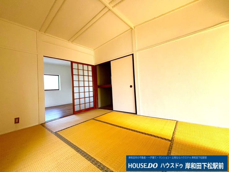 普段はお子様の遊び部屋として、親戚が遊びに来たときは客間としても使えます。