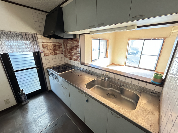 【リフォーム中】キッチンの写真です。新品に交換予定です。