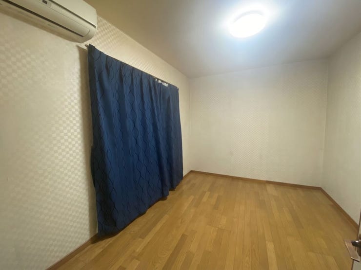 ※家具消しの加工編集を行っております。