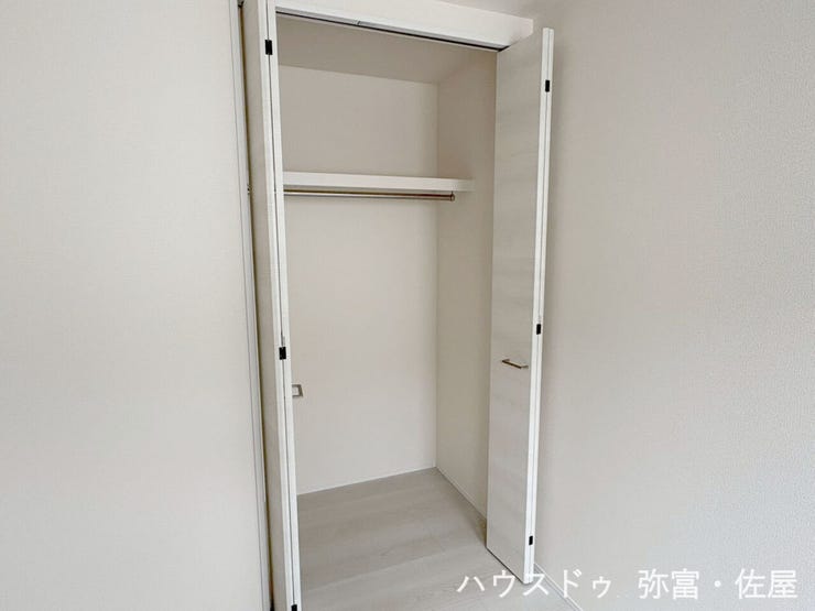 全居室収納スペース有り!荷物が多くても十分に納まります(^^)