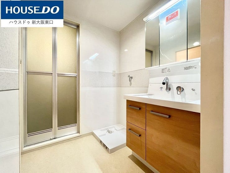 三面鏡で収納豊富★