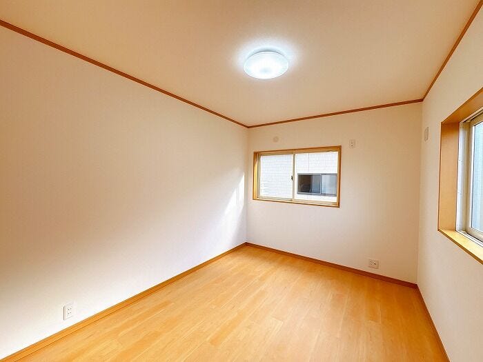 6.5帖の洋室です。陽当り良好です!