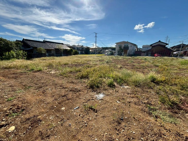 完成前の物件購入が不安な方は、同じ建築会社の別物件を内覧することで
物件の雰囲気を確認できます!
ハウスドゥ小牧店は即対応が可能です!ぜひご相談ください!