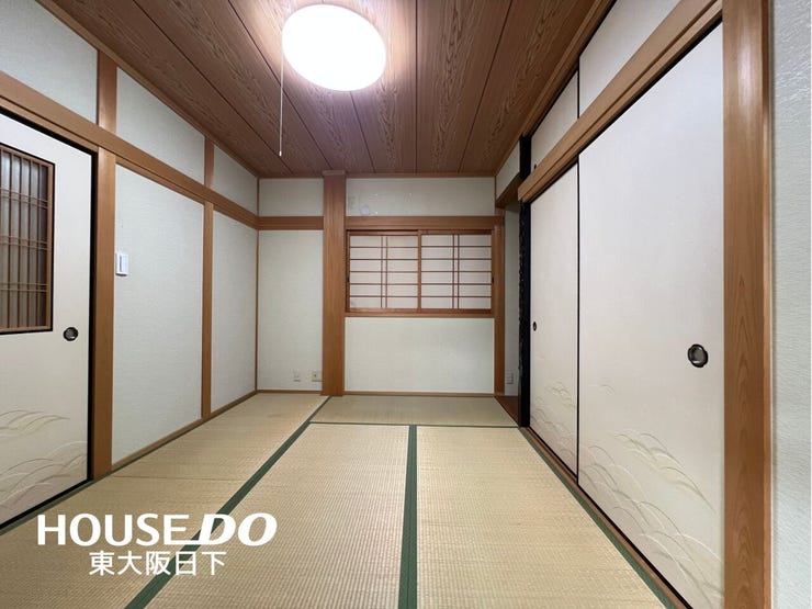 和室約6帖:客間やお子様のお昼寝スペースなど、多目的に活用できる空間です♪