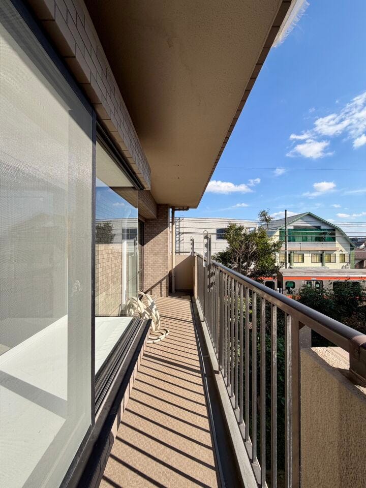 南バルコニーで毎日のお洗濯も快適♪ワイドバルコニーなので、布団もたっぷり干せます♪