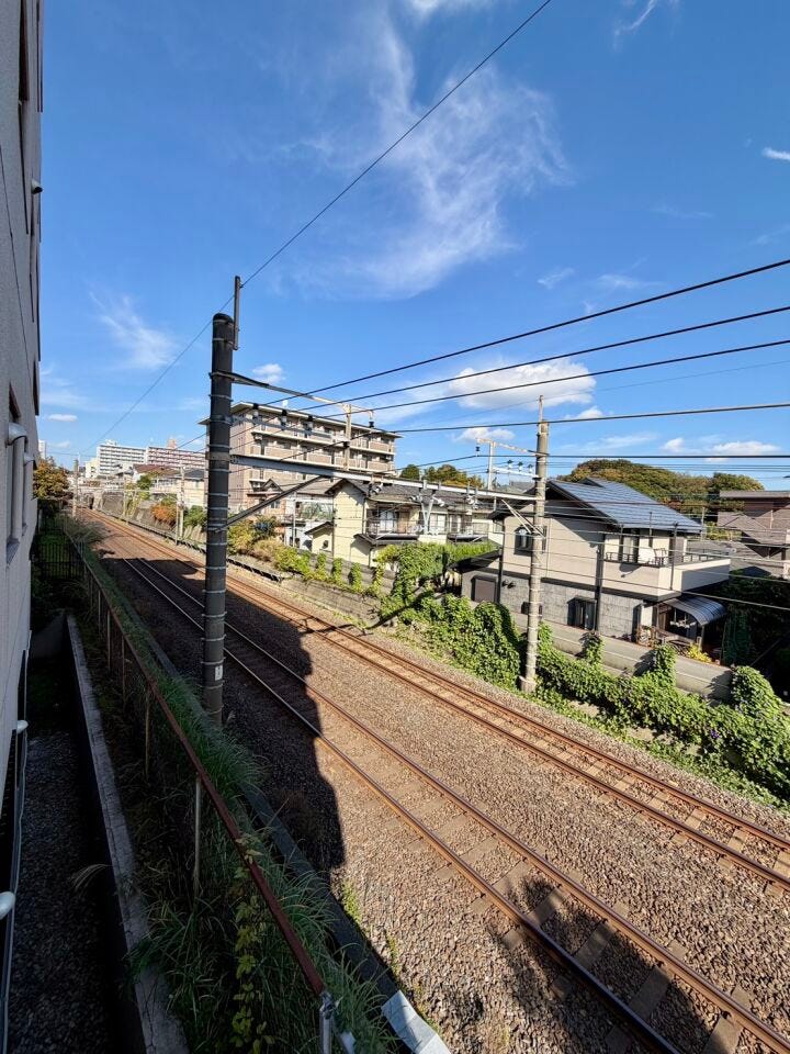電車好きにはたまらない♪どのお部屋からも見られます♪