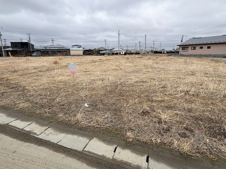 現地(2026年2月)撮影
◎建築条件付き◎
詳細は、ハウスドゥ 八戸下長までお気軽にお問い合わせくださいませ♪