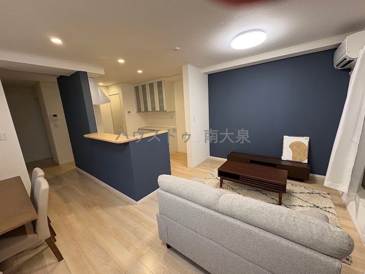 物件にはサンプル家具をレイアウトしています。家具が置いてあることで生活空間がイメージしやすいですね。