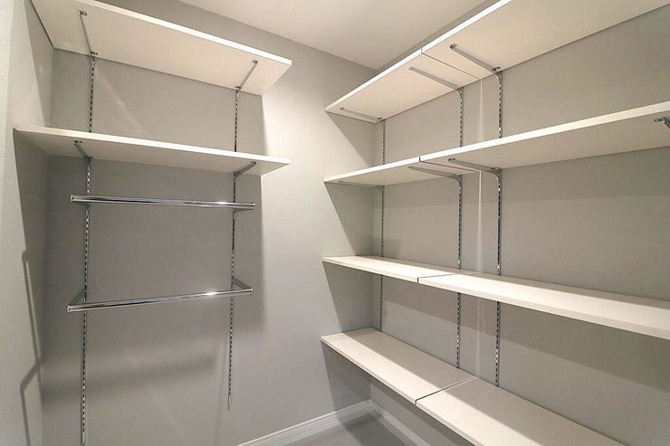 大容量のシューズインクローク!