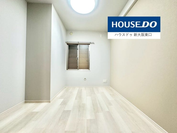 5帖の子供部屋です。
クローゼットと北西側に窓があります。