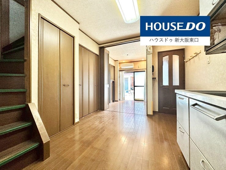 【外観】
東向きのおうちで、洗濯物もよく乾きます!前面道路は交通量も少なく排気ガスや騒音の影響はございません。