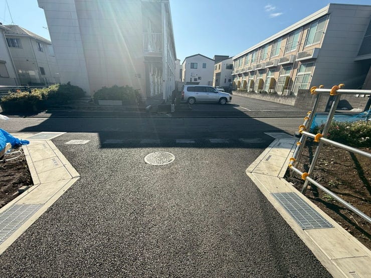 ※南西前面道路接地面