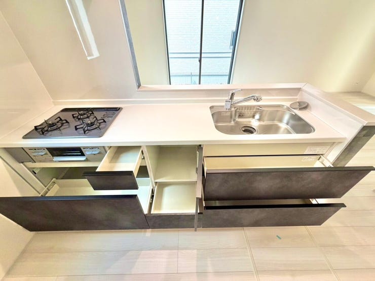 利便性の高いシステムキッチンです。