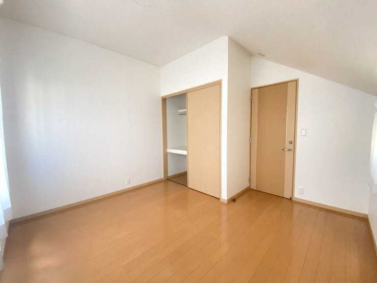 2.5階の洋室7畳の居室☆