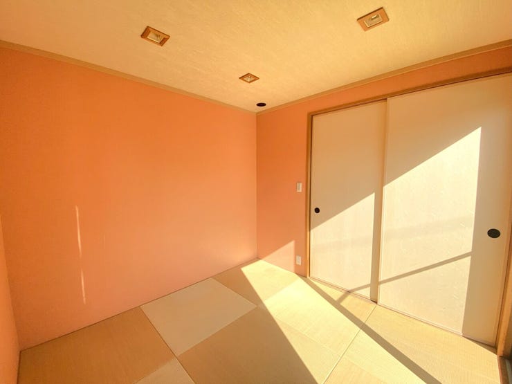 温かみのある色合いの和室☆