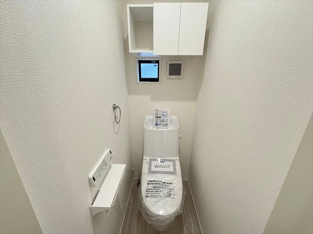 2階トイレ:
(2025年11月28日撮影)