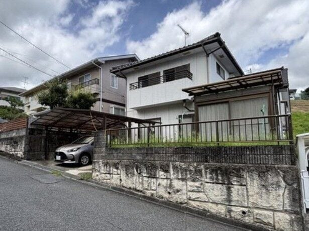 【外観】
◆令和7年12月中旬リフォーム完了予定!
◆山陽自動車インターまで車で4分!
◆陽当り良好です♪