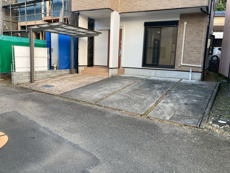 駐車台数2台可能!
急な来客対応でも安心♪