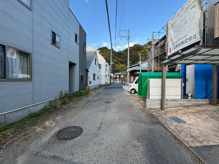 交通量が少なく安心して駐車可能!