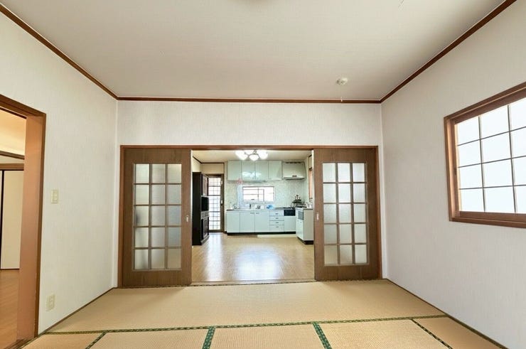 リビングと繋がって広々です!
※画像は一部加工しております。