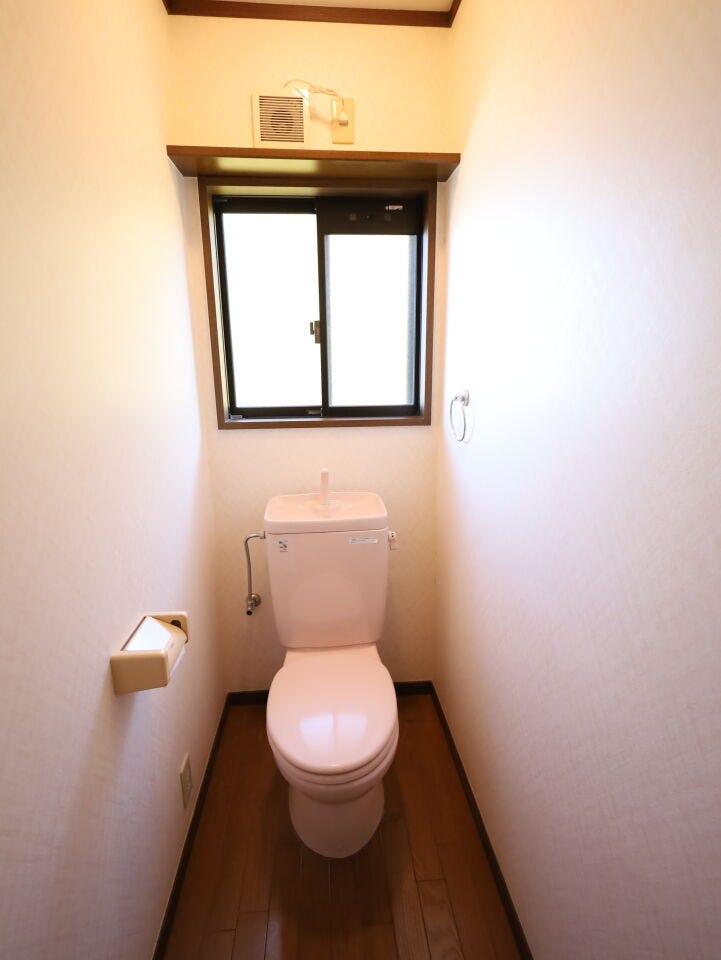 1F・2Fの両方にトイレがあり、忙しい朝もスムーズに。快適で使いやすい住まいを実現!