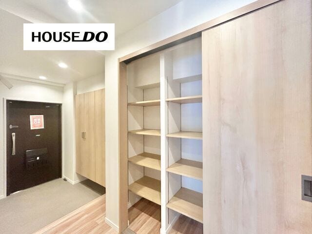 玄関収納も充実しております!家族みんながアクセスできる収納は便利です◎
