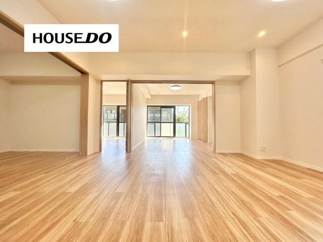 各部屋へアクセスしやすく、家族の気配を感じられる動線◎