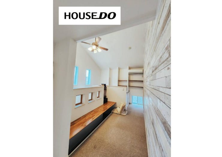 足が下せてカフェ気分を味わえます♪