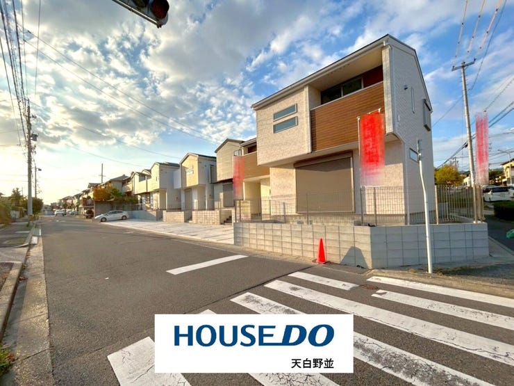 ■□4号棟□■
堂々完成!
内覧等をご希望の方は、お気軽にお問い合わせください♪