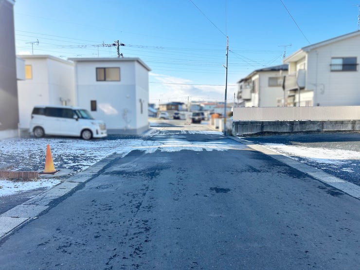 現地(2025年12月)撮影
◎建築条件無し◎
詳細は、ハウスドゥ 八戸田向までお気軽にお問い合わせくださいませ♪