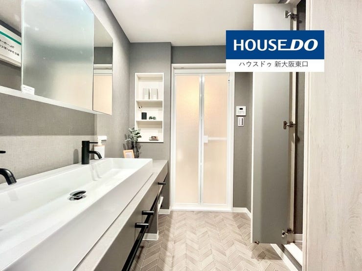 かなり広めの洗面所で朝の歯磨きやドライヤーも渋滞しません!