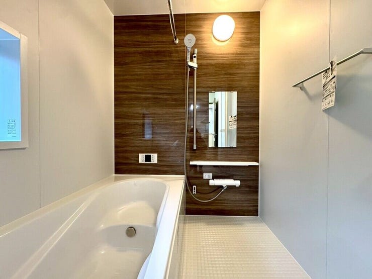 【Bathroom】リラックスできる空間で、一日の疲れを癒し、心身共にリフレッシュできます。