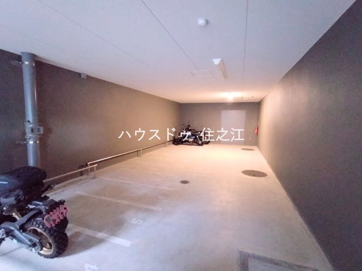 ★バイク置場。最新の空き状況の確認はお気軽にお申し付け下さい。