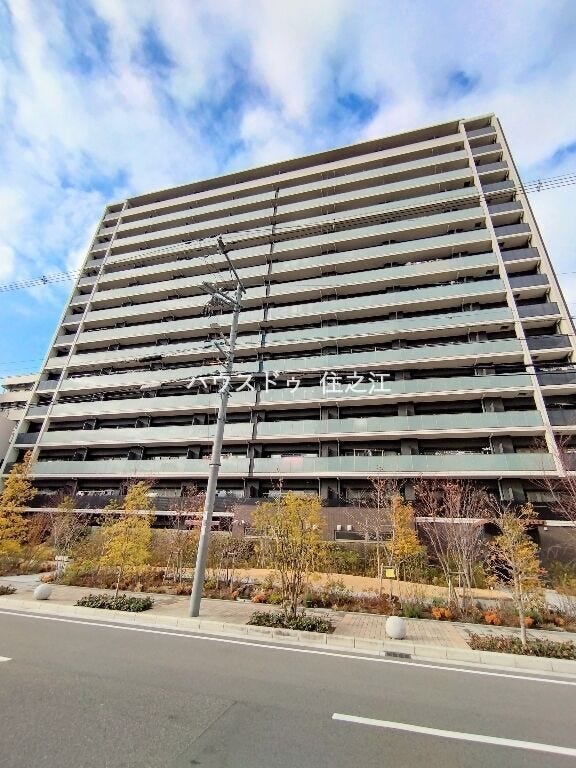 ★バルコニー幅は余裕がございますので小テーブルでティータイムも楽しめます♪