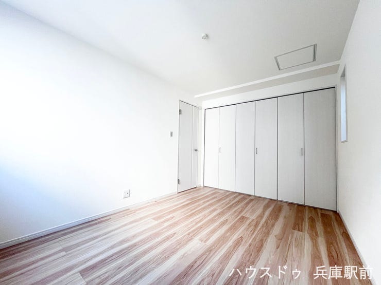 1F洋室、クローゼット付き