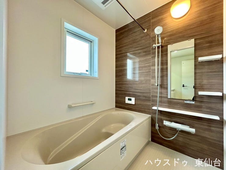 入浴以外はお洗濯物も乾かしてくれる働きもののお風呂です