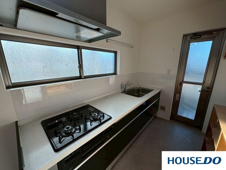 システムキッチンで収納もたっぷり