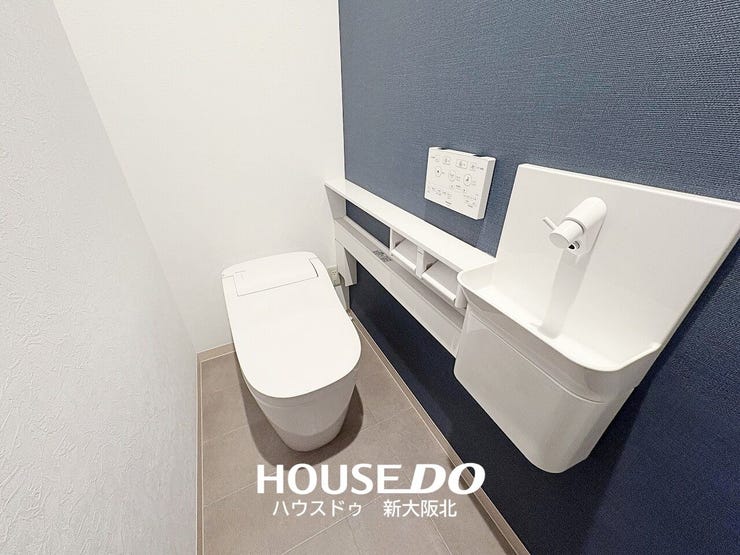 【LIXILリフォームイメージ】
■お掃除に抵抗感のあるトイレも新しい物に交換してしまえば意欲も湧きそうですね!
■詳しい費用は物によって変わってきますので、希望の機能などをご相談下さい!