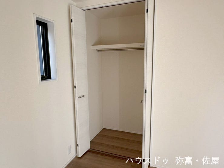 全居室収納スペース有り!荷物が多くても十分に納まります(^^)