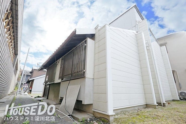 ■■■ 本日内覧可能です ■■■
2025年10月リフォーム済!
居住用はもちろん、収益・民泊等多用途な物件です◎